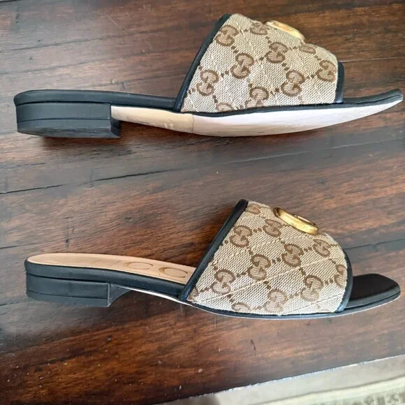 Gucci Slide Sandals size 38 - Picture 4 of 10